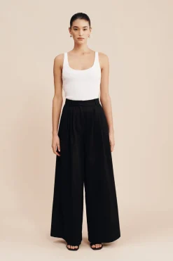Fashion AXEL SCOOP TANK - Tops
