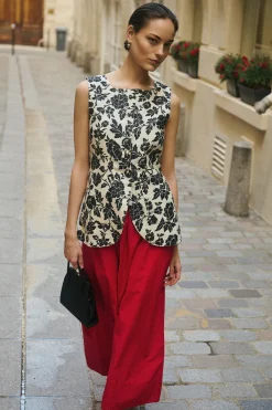 Shop ROMEO VEST - NOIR BLOOM Tops