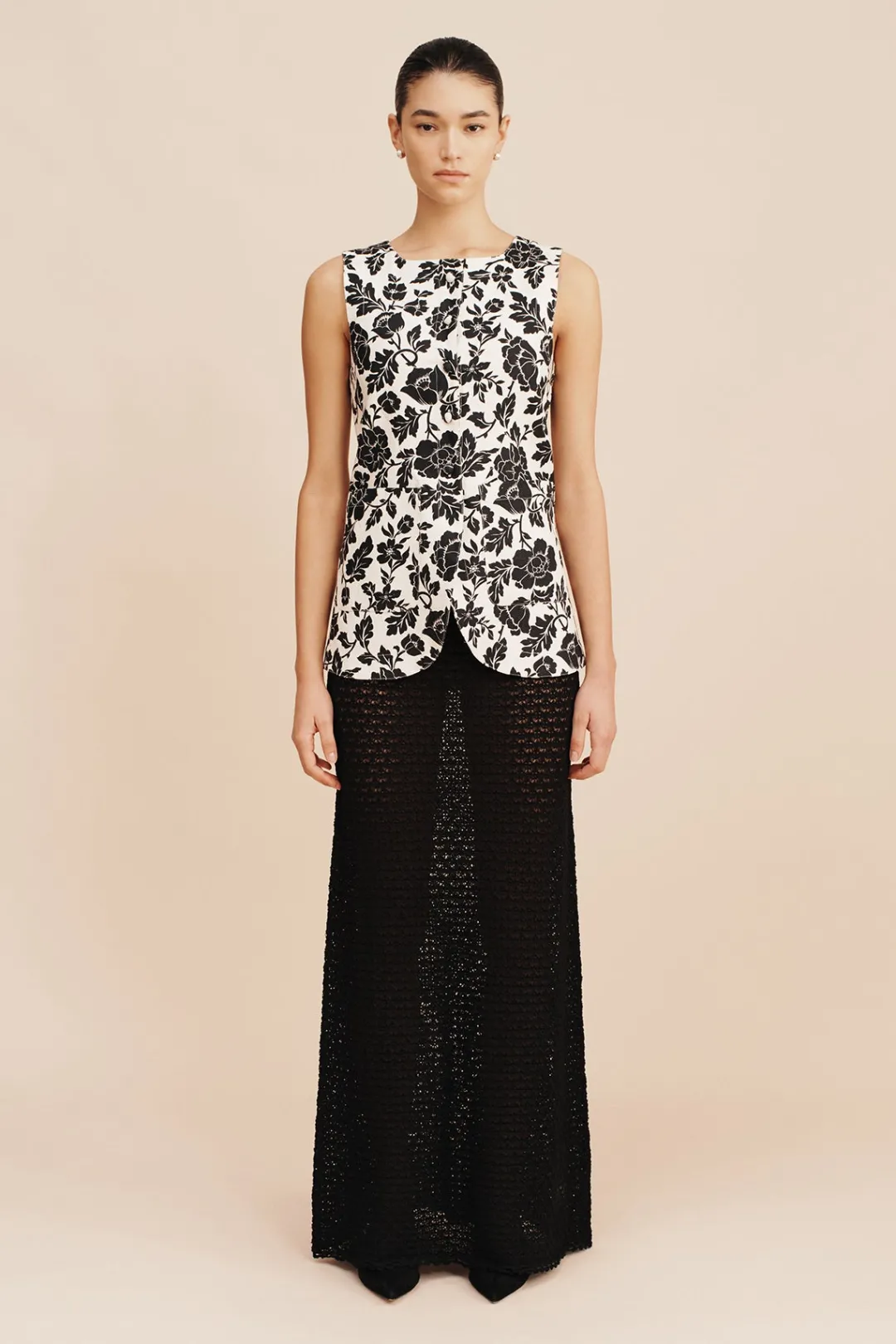 Shop ROMEO VEST - NOIR BLOOM Tops